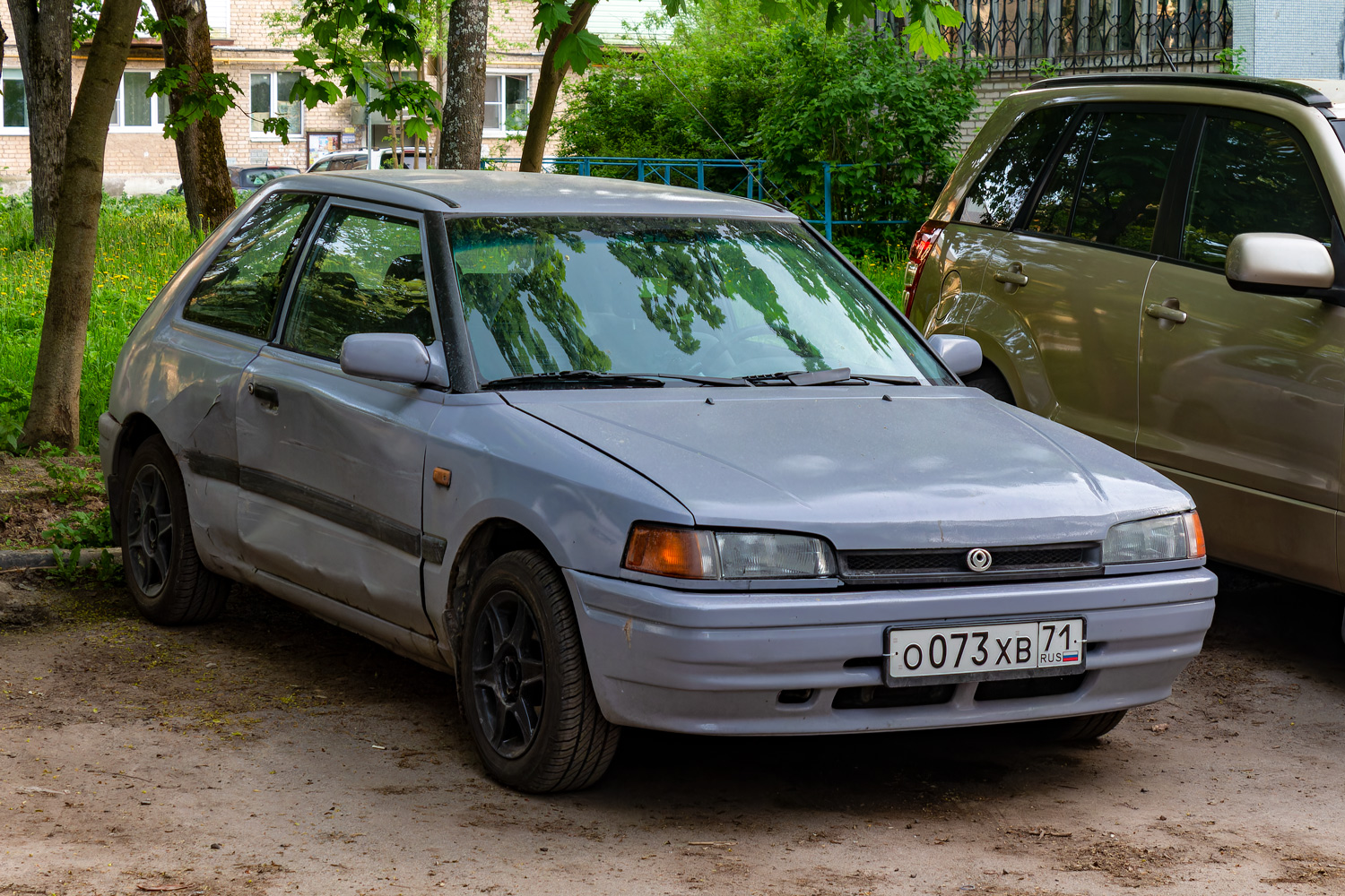 Тульская область, № О 073 ХВ 71 — Mazda 323 (BG) '89-94