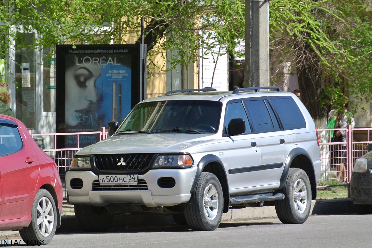 Волгоградская область, № А 500 НС 34 — Mitsubishi Montero Sport '96-05