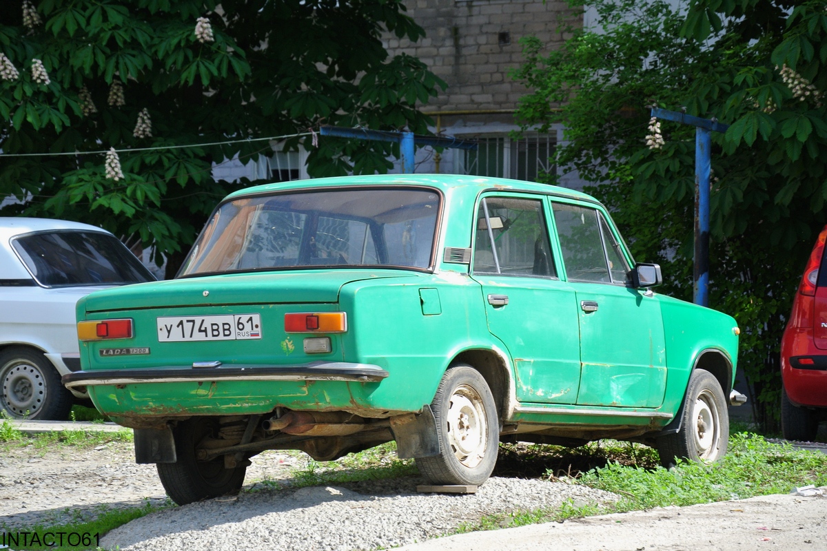 Ростовская область, № У 174 ВВ 61 — ВАЗ-21011 Жигули '74-83