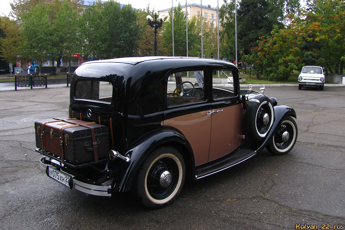 Алтайский край, № У 075 ХН 22 — Mercedes-Benz 290 (W18) '33-37; Алтайский край — Выставки ко дню города Барнаул, 2019 г.