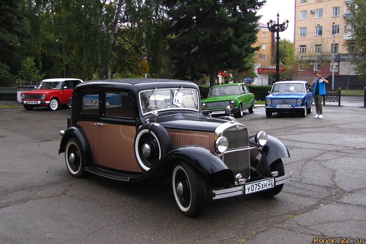 Алтайский край, № У 075 ХН 22 — Mercedes-Benz 290 (W18) '33-37; Алтайский край — Выставки ко дню города Барнаул, 2019 г.