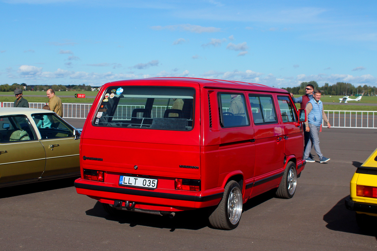 Литва, № LLT 035 — Volkswagen Multivan (T3) '89-92; Литва — Retro mugė 2024 ruduo