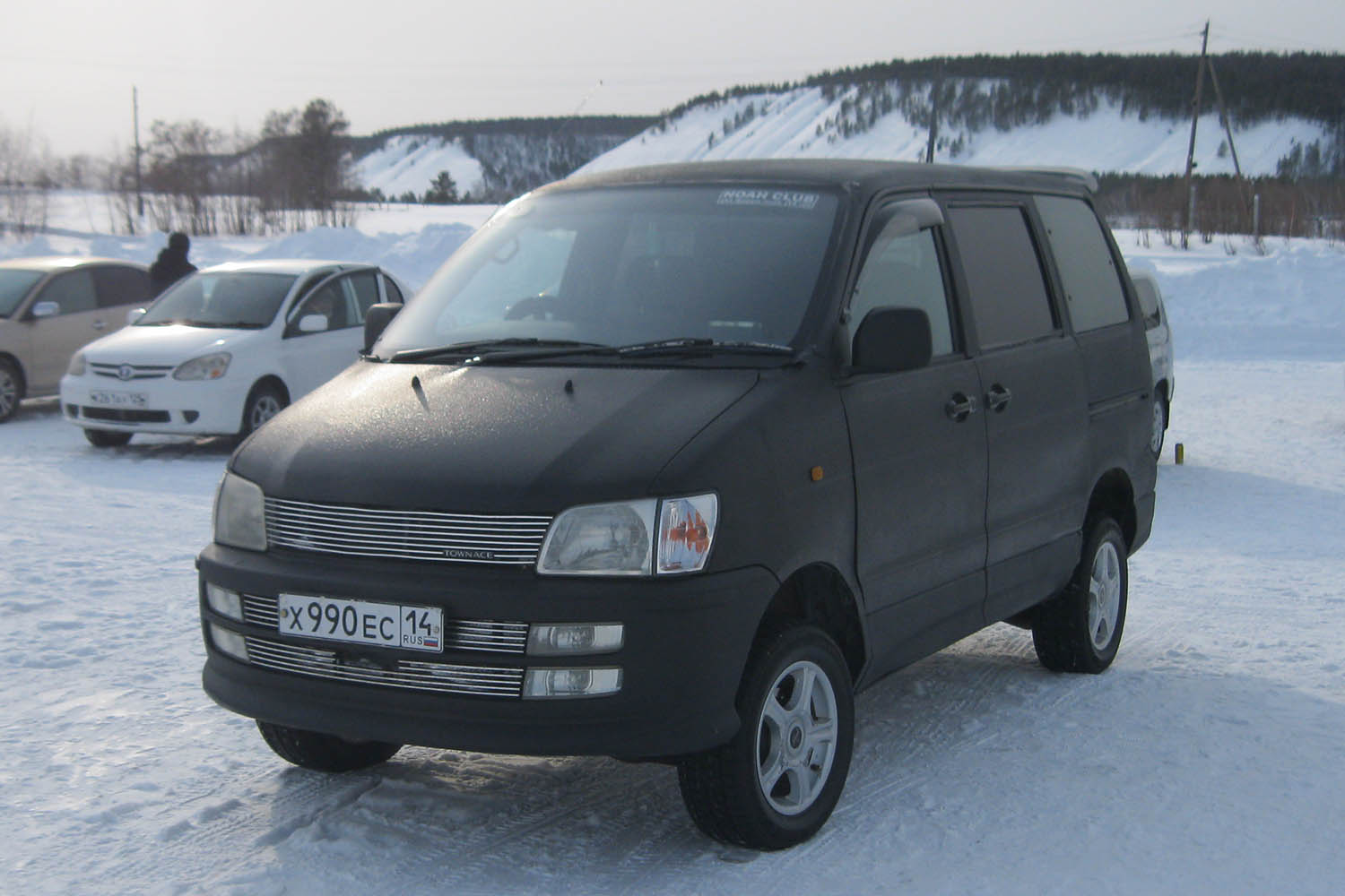 Саха (Якутия), № Х 990 ЕС 14 — Toyota Town Ace Noah (R40, R50) ’96-01