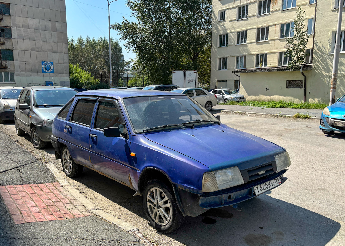 Свердловская область, № Т 326 КУ 196 — Иж-2126-030 '98-05