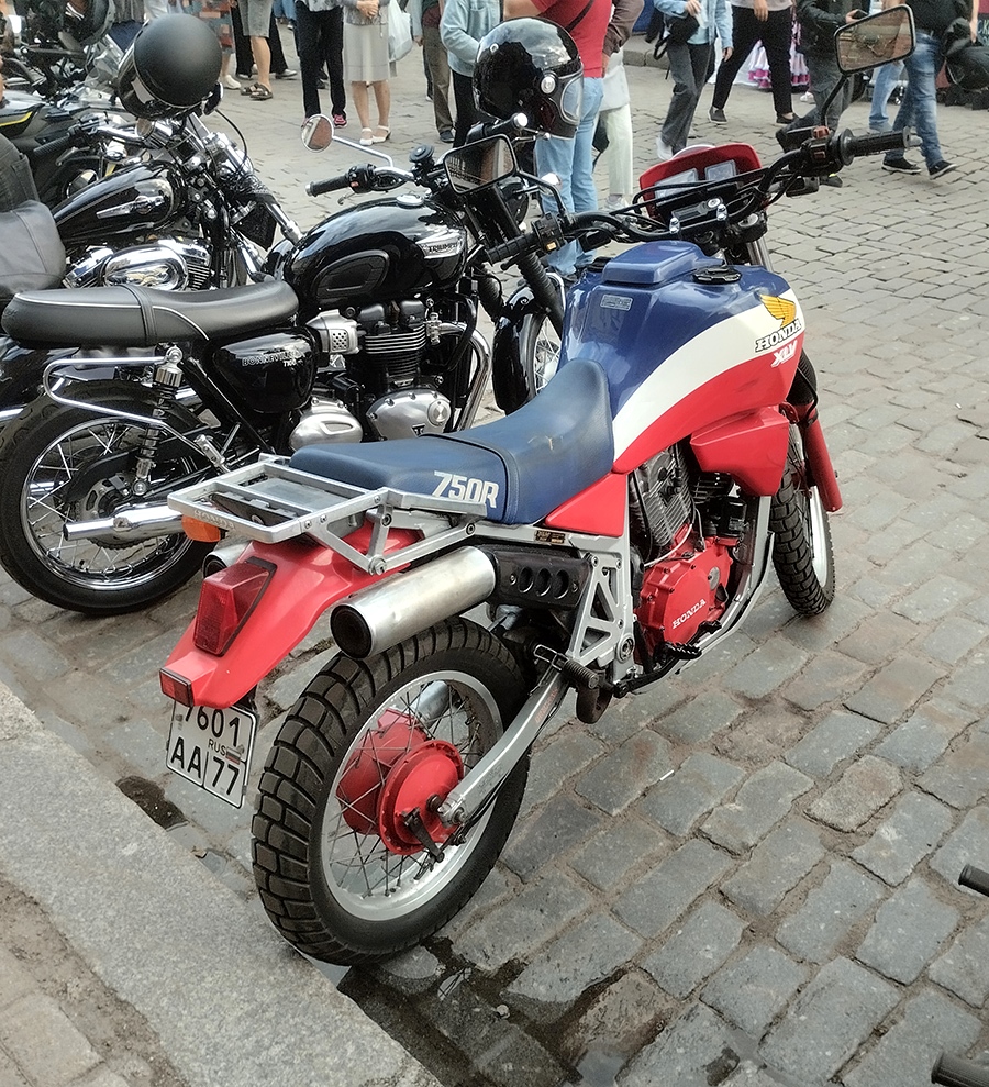 Москва, № 7601 АА 77 — Honda (общая модель)