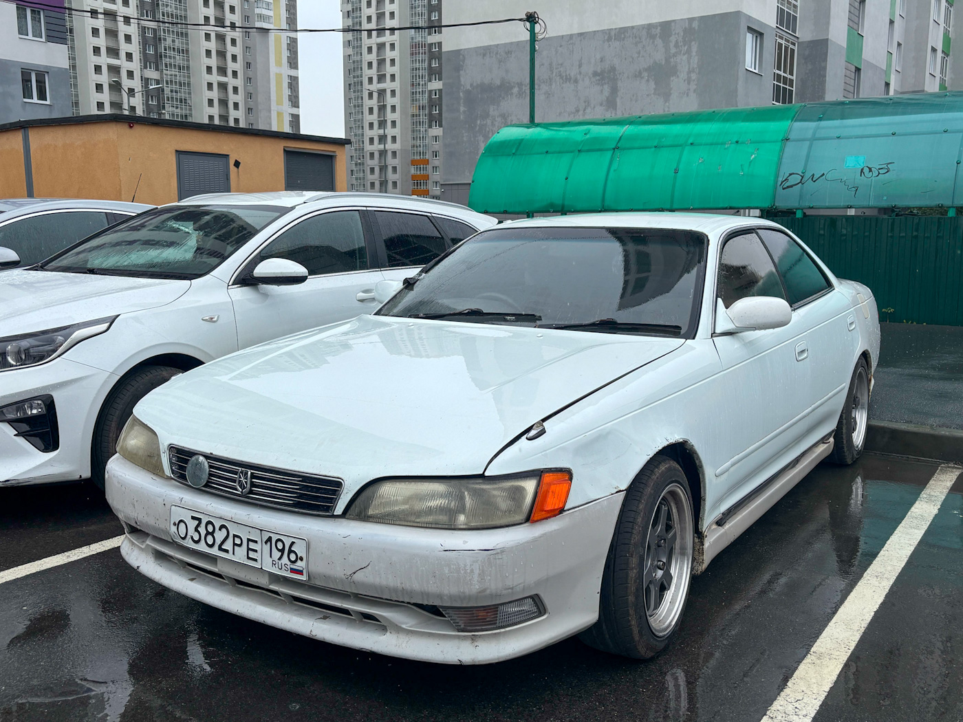 Свердловская область, № О 382 РЕ 196 — Toyota Mark II (X90) '92-96