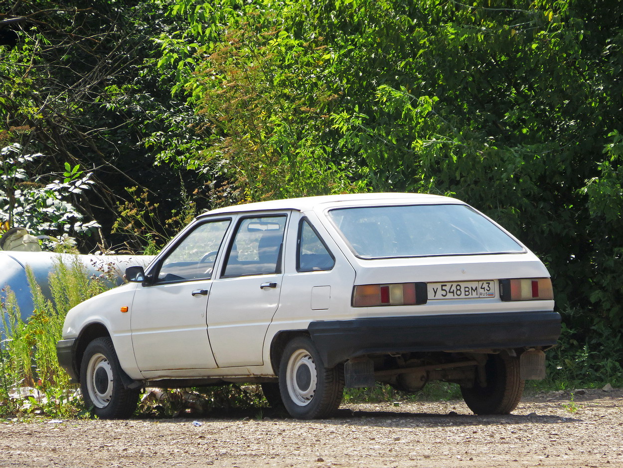 Кировская область, № У 548 ВМ 43 — Иж-2126-030 '98-05