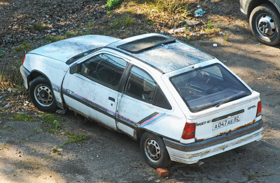 Крым, № А 047 АЕ 82 — Opel Kadett (E) '84-95