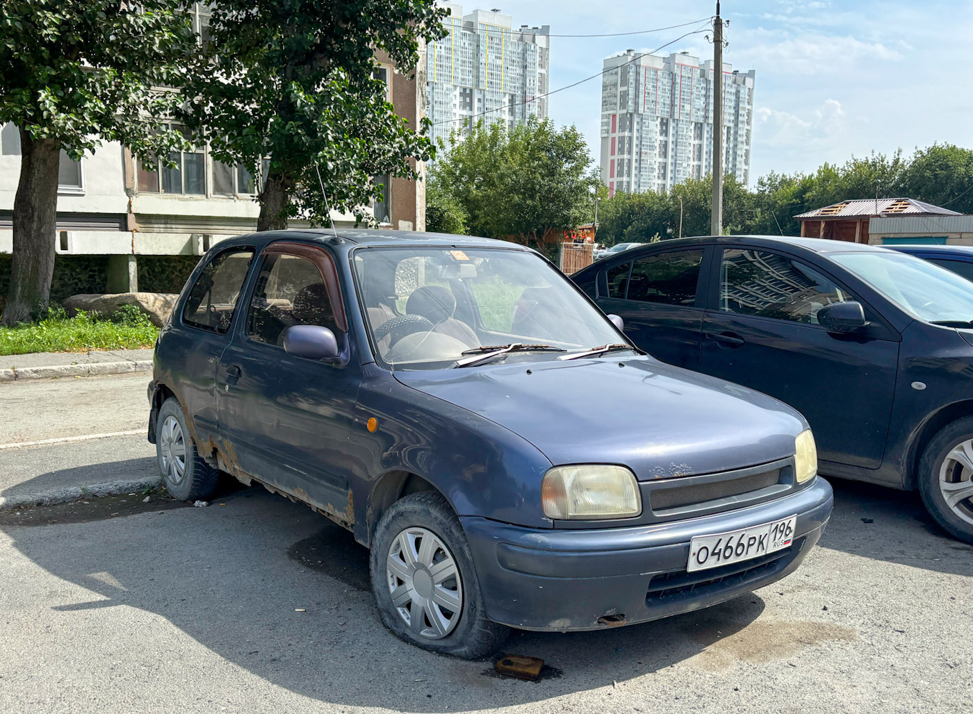 Свердловская область, № О 466 РК 196 — Nissan March (K11) '92-03