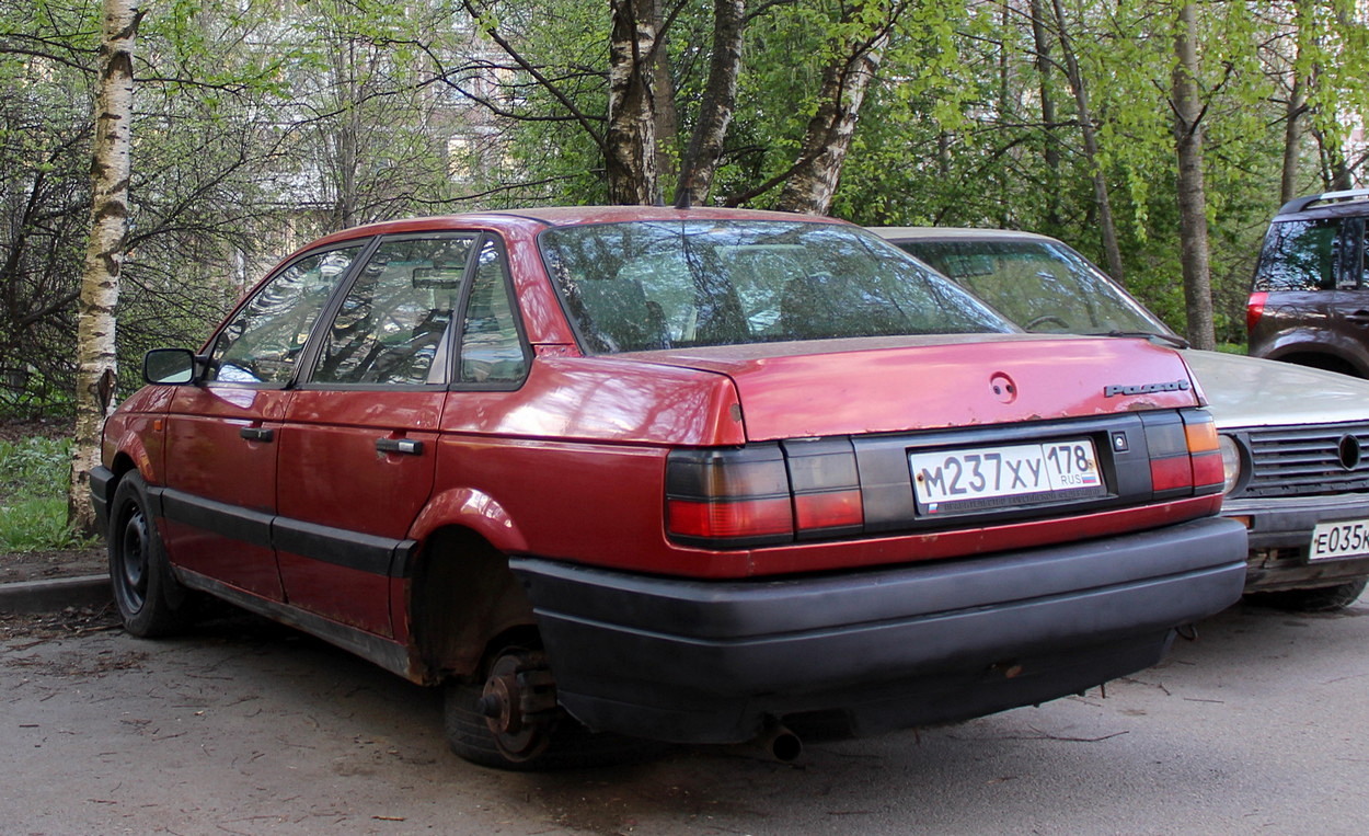 Санкт-Петербург, № М 237 ХУ 178 — Volkswagen Passat (B3) '88-93