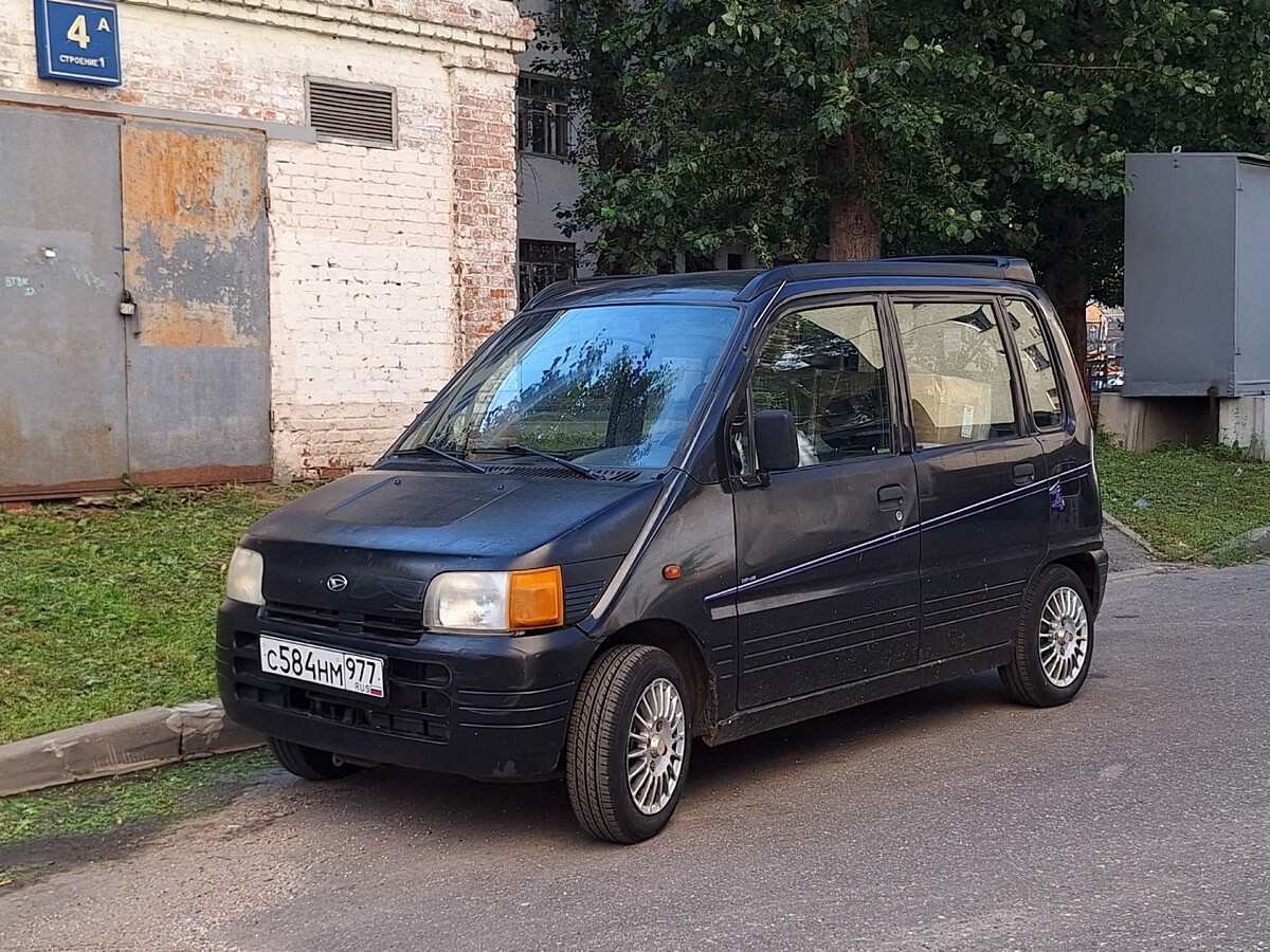 Москва, № С 584 НМ 977 — Daihatsu Move (L600/L610S) '95-98