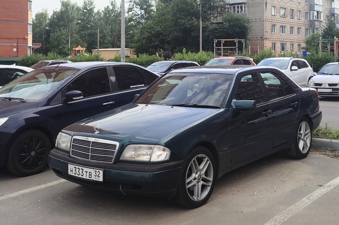 Брянская область, № Н 333 ТВ 32 — Mercedes-Benz (W202) '93-01