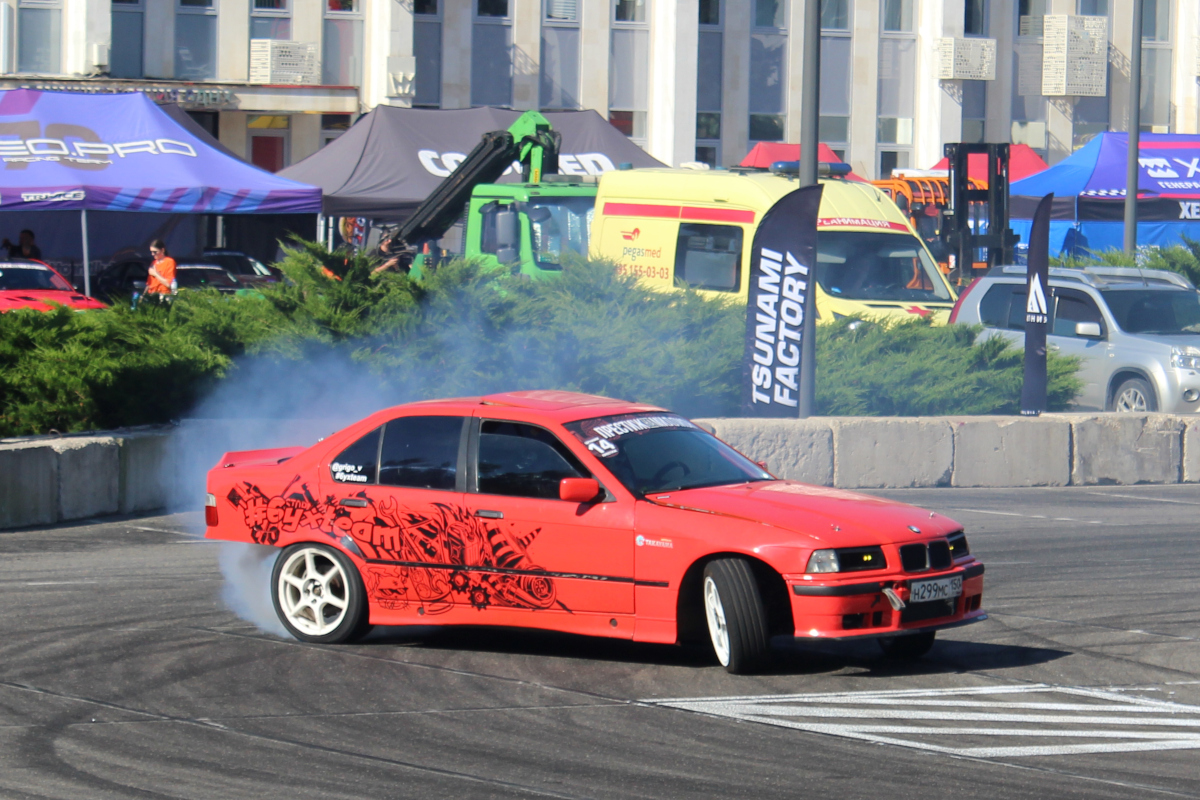 Московская область, № Н 299 МС 150 — BMW 3 Series (E36) '90-00; Москва — Фестиваль "ПроДвижение" 2026