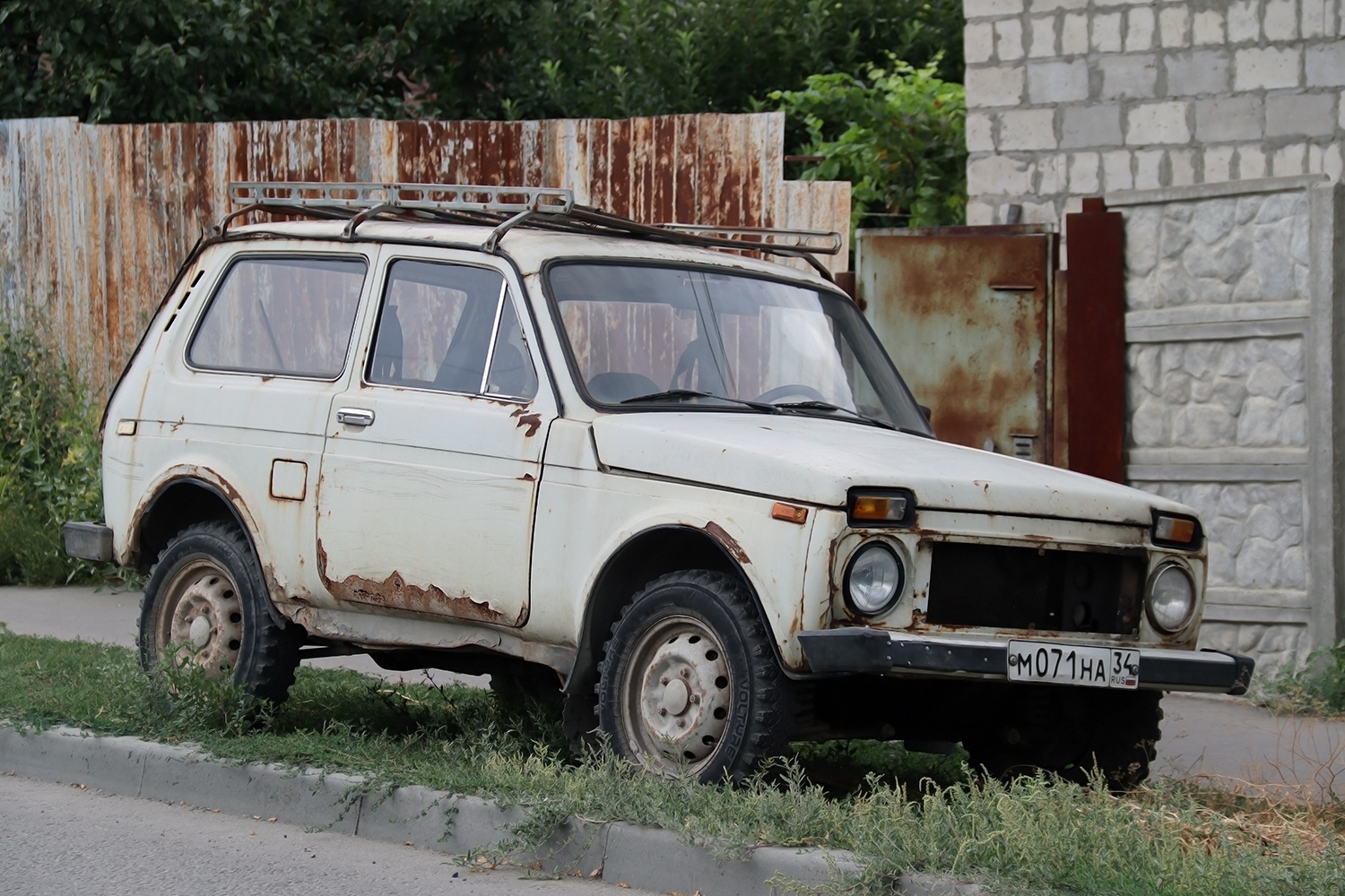 Волгоградская область, № М 071 НА 34 — ВАЗ-2121 Нива '77-94
