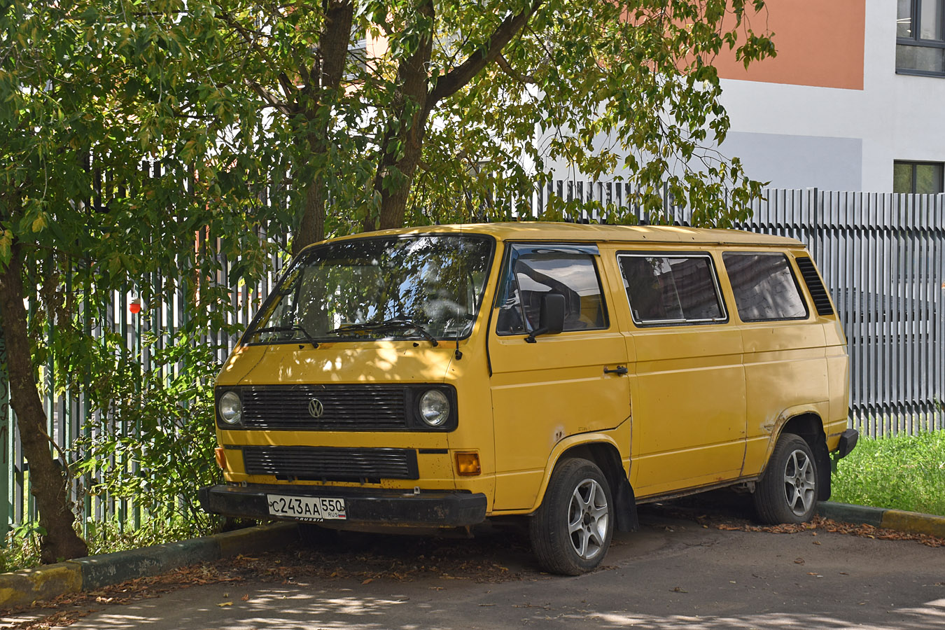 Московская область, № С 243 АА 550 — Volkswagen Typ 2 (T3) '79-92