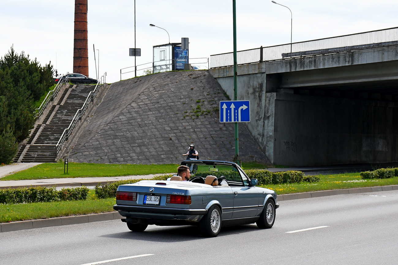 Литва, № EOL 325 — BMW 3 Series Cabrio (E30) '83-93