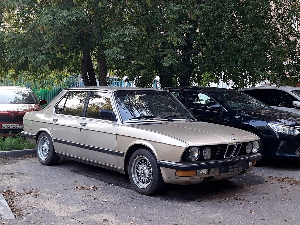 Москва, № (77) Б/Н 0987 — BMW 5 Series (E28) '82-88; Транспортные средства без номеров (Москва)