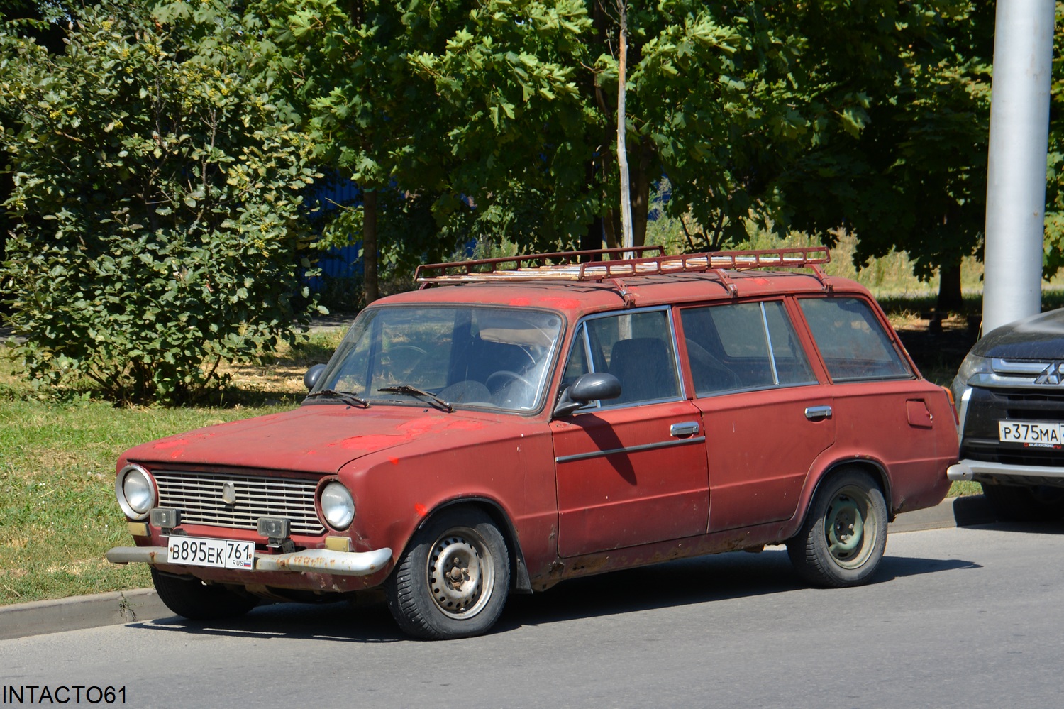 Ростовская область, № В 895 ЕК 761 — ВАЗ-2102 Жигули '71-86