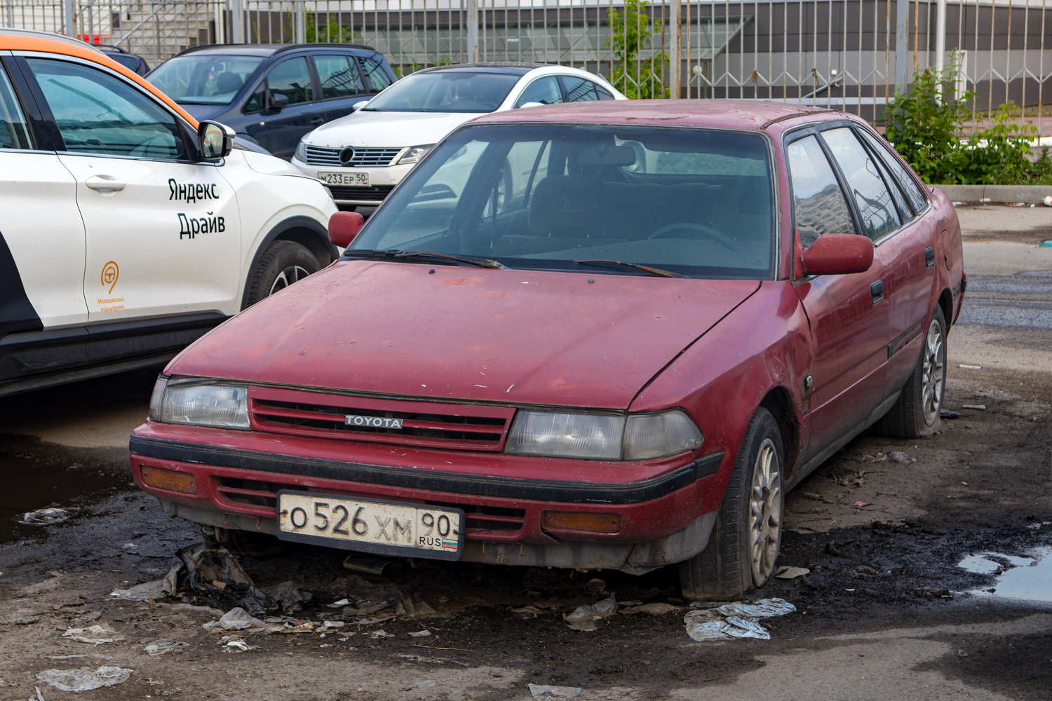 Московская область, № О 526 ХМ 90 — Toyota Carina II (T170) '88-92