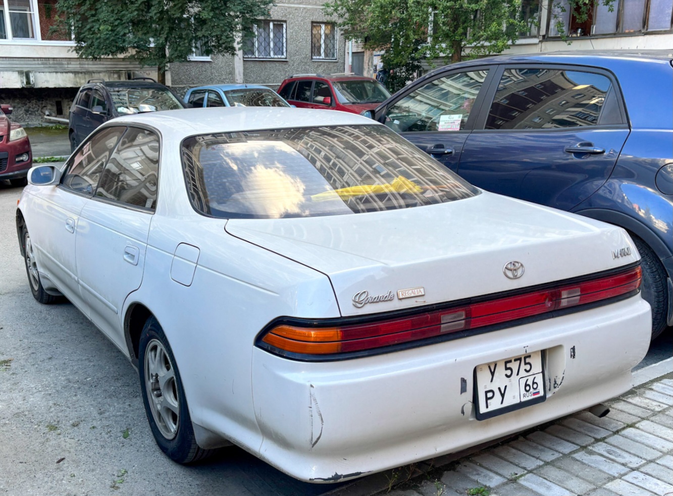 Свердловская область, № У 575 РУ 66 — Toyota Mark II (X90) '92-96
