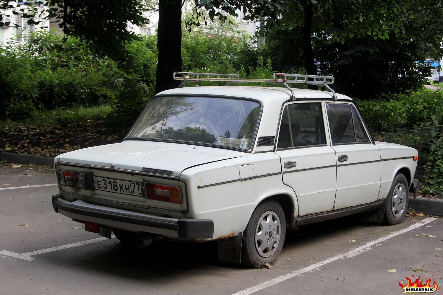 Москва, № Е 318 КН 77 — ВАЗ-21065 Жигули '90-02