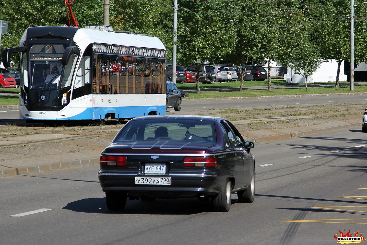 Московская область, № У 392 УА 790 — Chevrolet Caprice (4G) '90-96