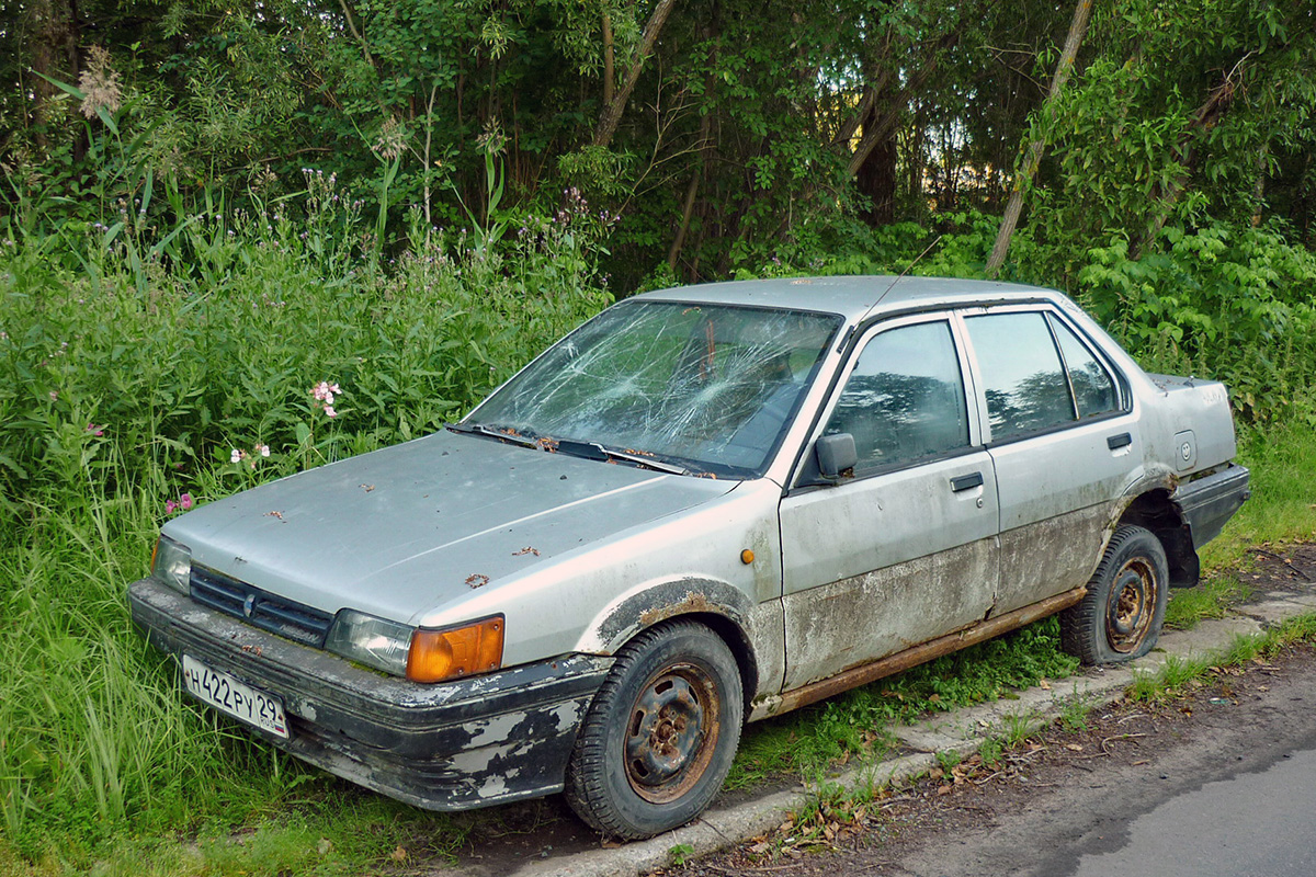 Архангельская область, № Н 422 РУ 29 — Nissan Sunny (N13) '86-90