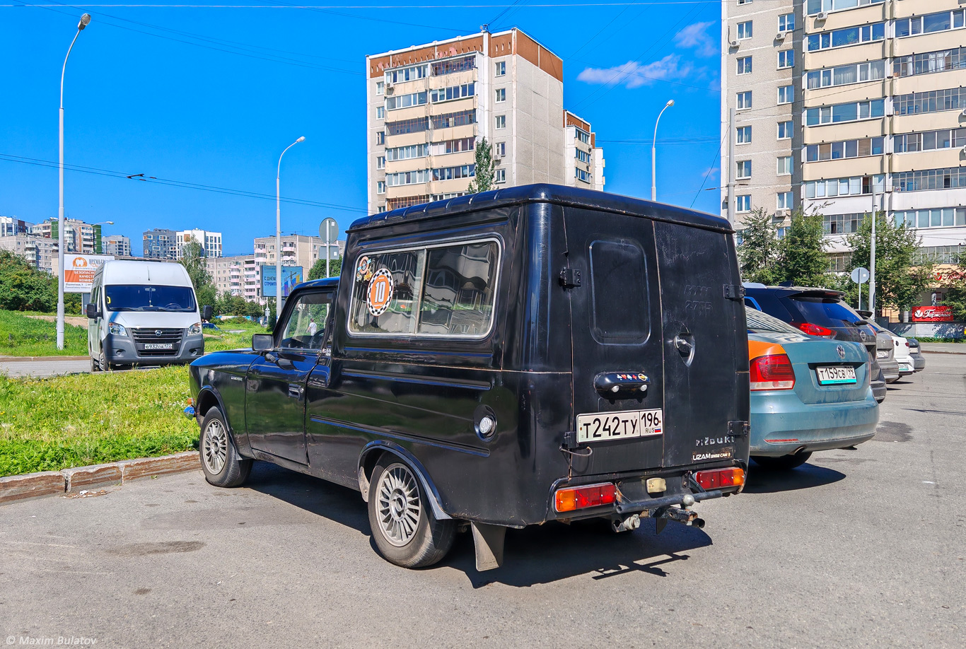 Свердловская область, № Т 242 ТУ 196 — Иж-27156 '88-01