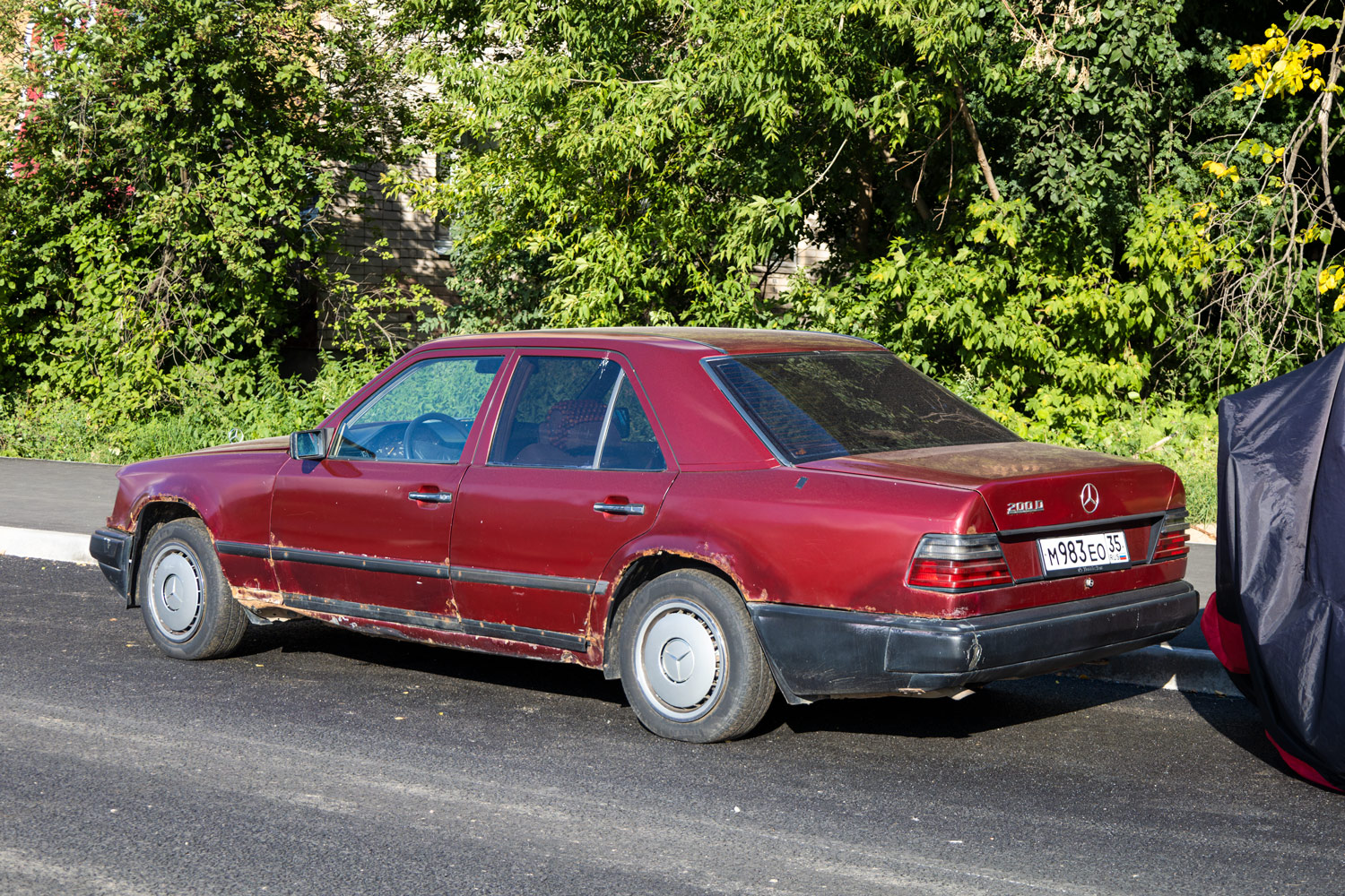 Вологодская область, № М 983 ЕО 35 — Mercedes-Benz (W124) '84-96
