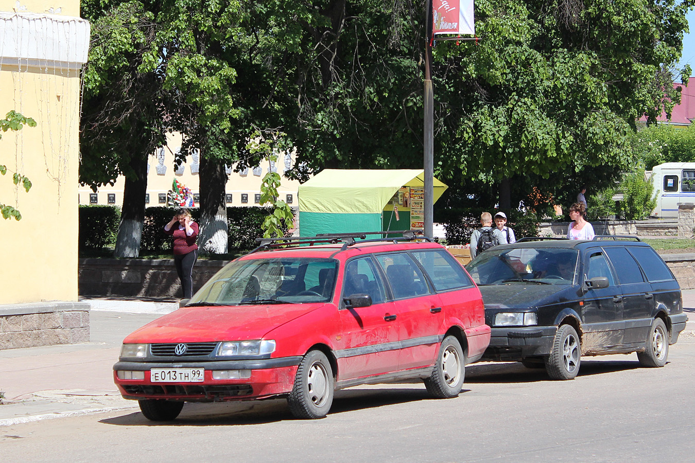 Москва, № Е 013 ТН 99 — Volkswagen Passat Variant (B4) '93-97