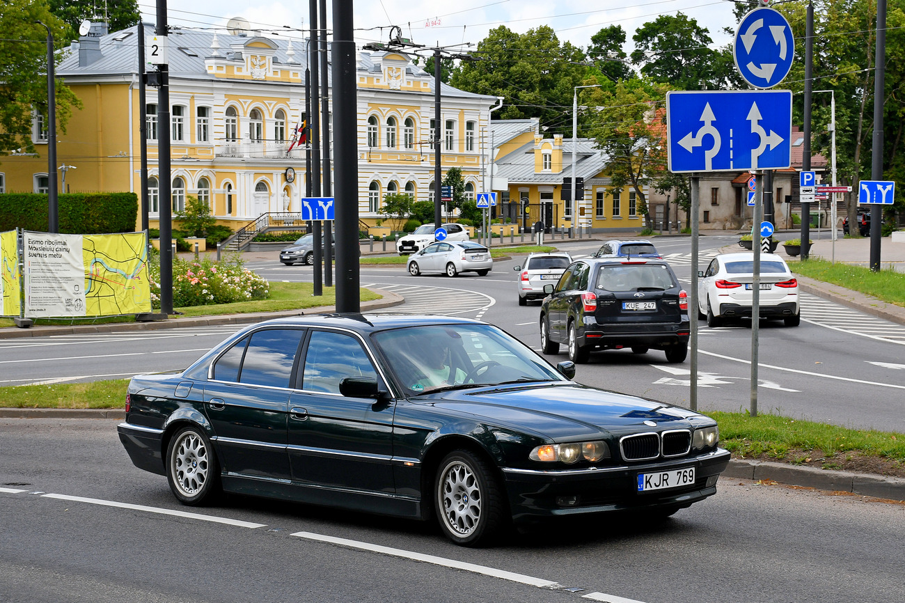 Литва, № KJR 769 — BMW 7 Series (E38) '94-01
