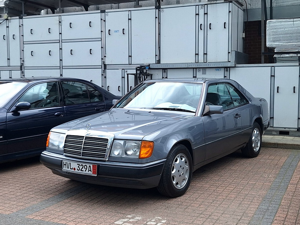 Германия, № HVL 359 A — Mercedes-Benz (C124) '87-96; Москва — Итальянский GRAC 2026