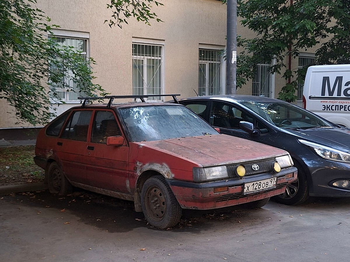 Москва, № Х 128 ОВ 97 — Toyota Corolla (E80) '83-87