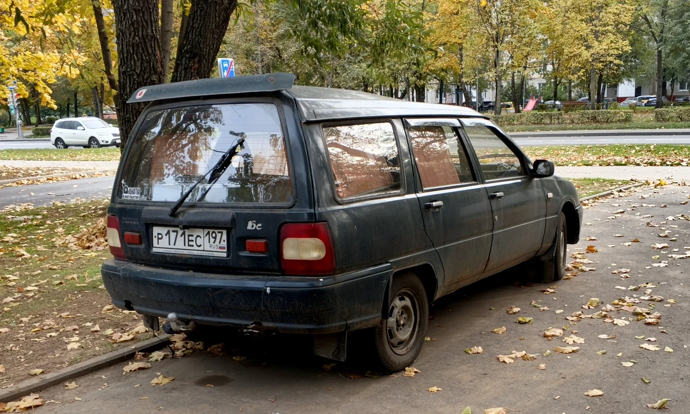Москва, № Р 171 ЕС 197 — Иж-21261-030 '04-05