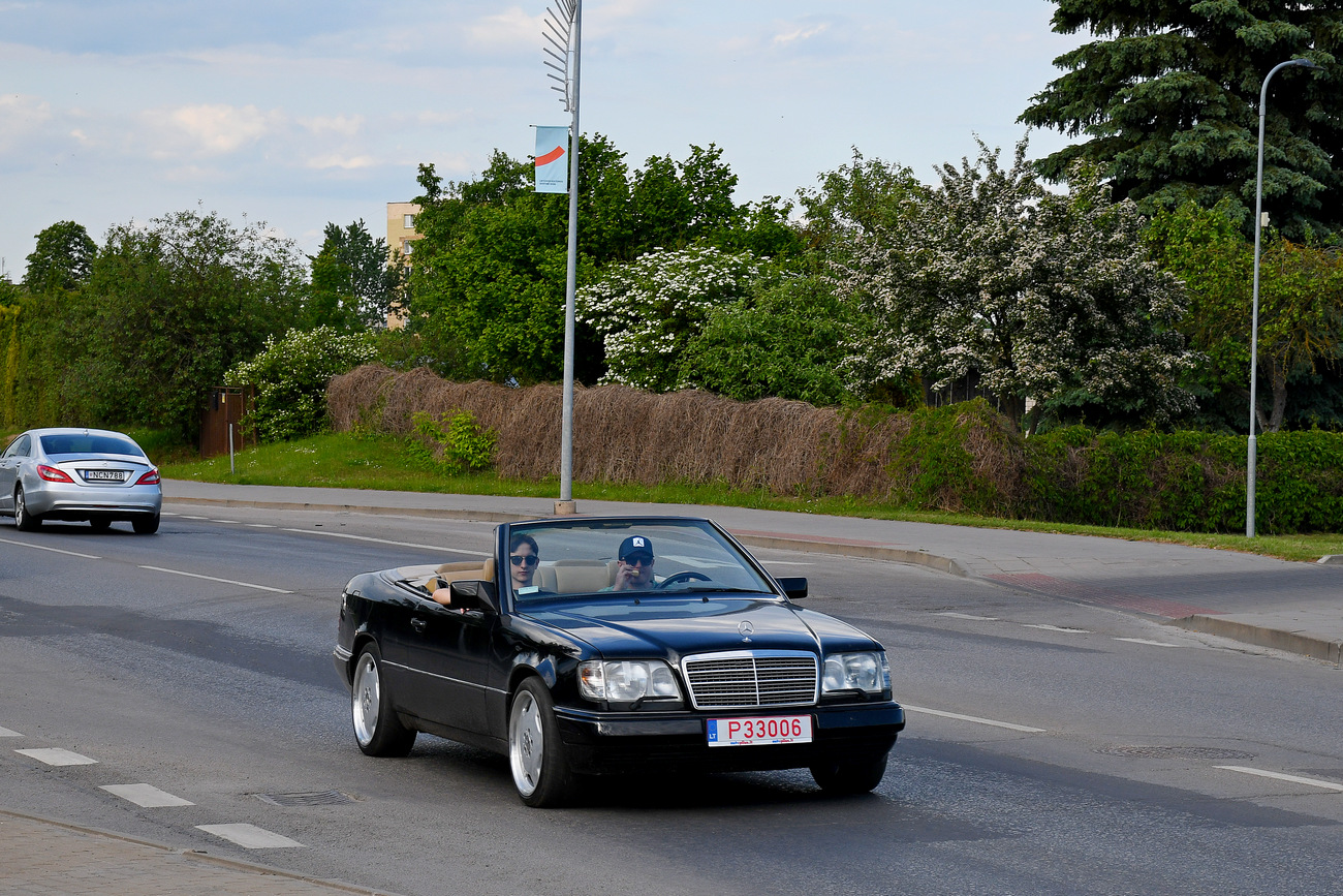 Литва, № P33006 — Mercedes-Benz (A124) '92-96
