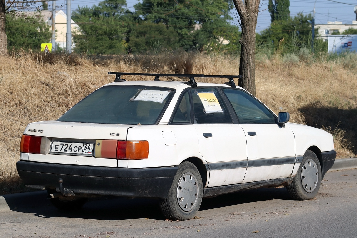 Волгоградская область, № Е 724 СР 34 — Audi 80 (B3) '86-91