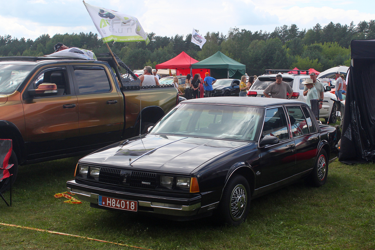 Литва, № H84018 — Oldsmobile 98 (11G) '85-90; Литва — American Spirit 2025