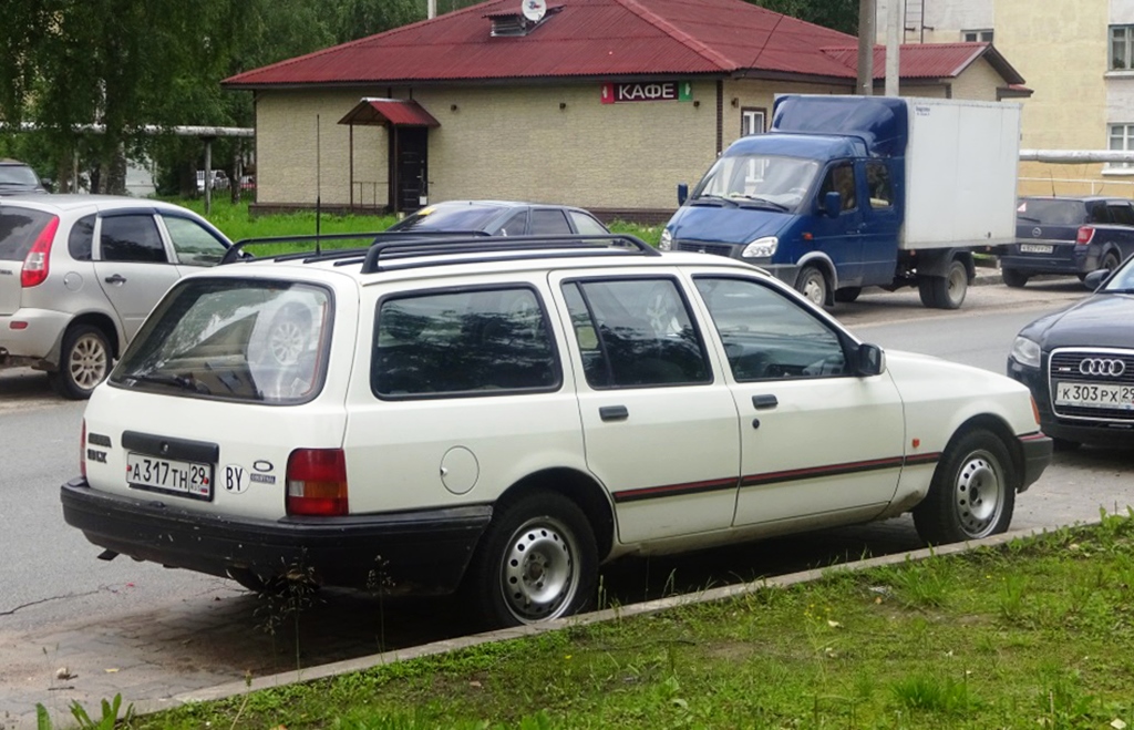 Архангельская область, № А 317 ТН 29 — Ford Sierra Turnier MkII '88-93