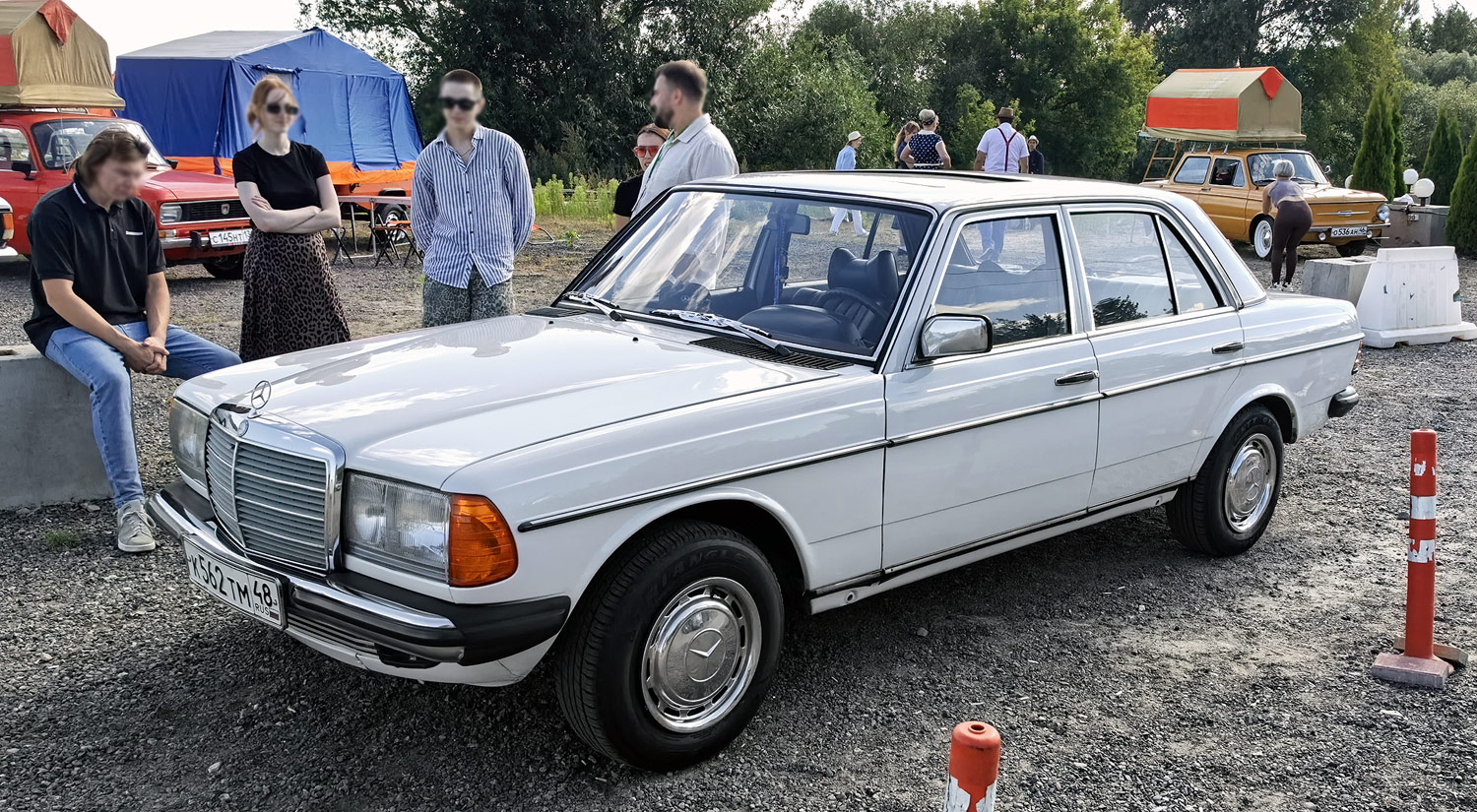 Липецкая область, № К 562 ТМ 48 — Mercedes-Benz (W123) '76-86