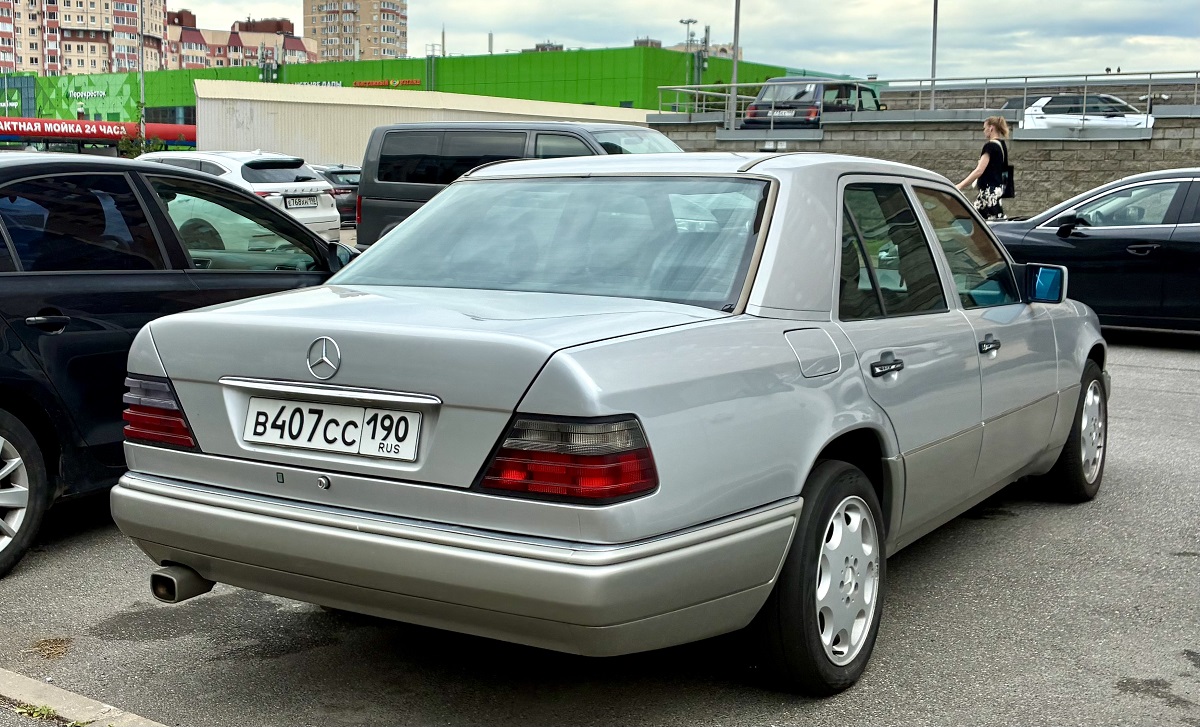 Московская область, № В 407 СС 190 — Mercedes-Benz (W124) '84-96