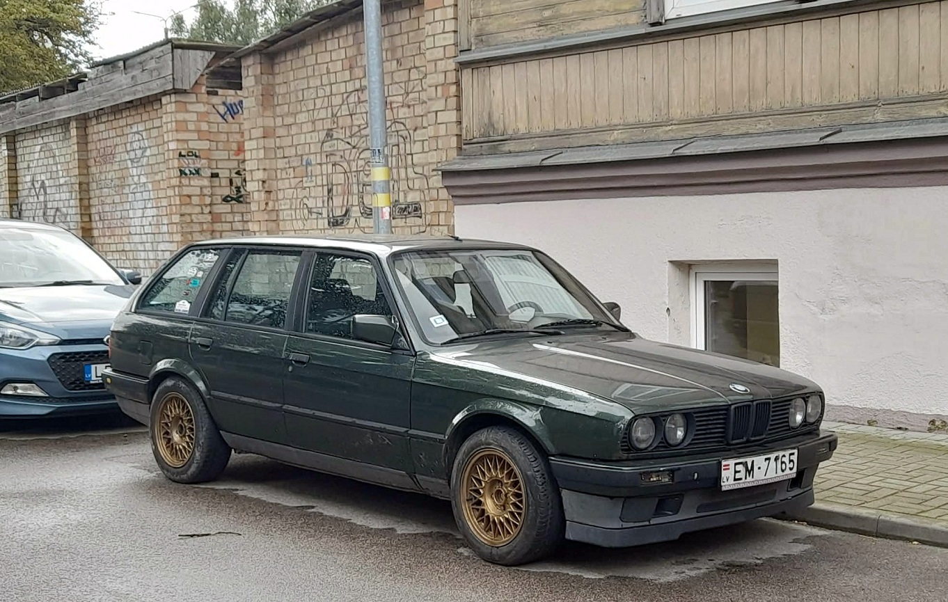 Латвия, № EM-7165 — BMW 3 Series Touring (E30) '88-94