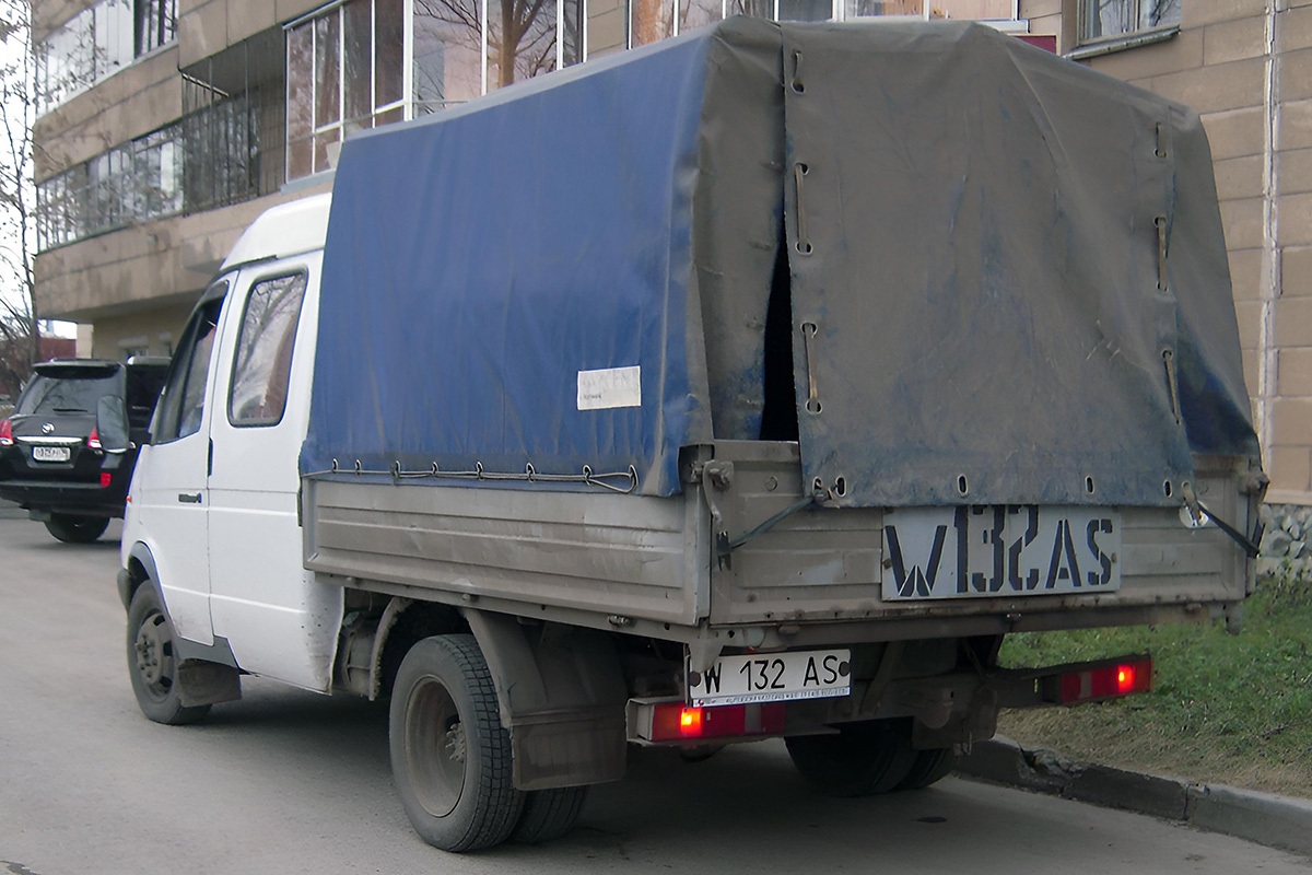 Костанайская область, № W 132 AS — ГАЗ-33023 ГАЗель '95-03