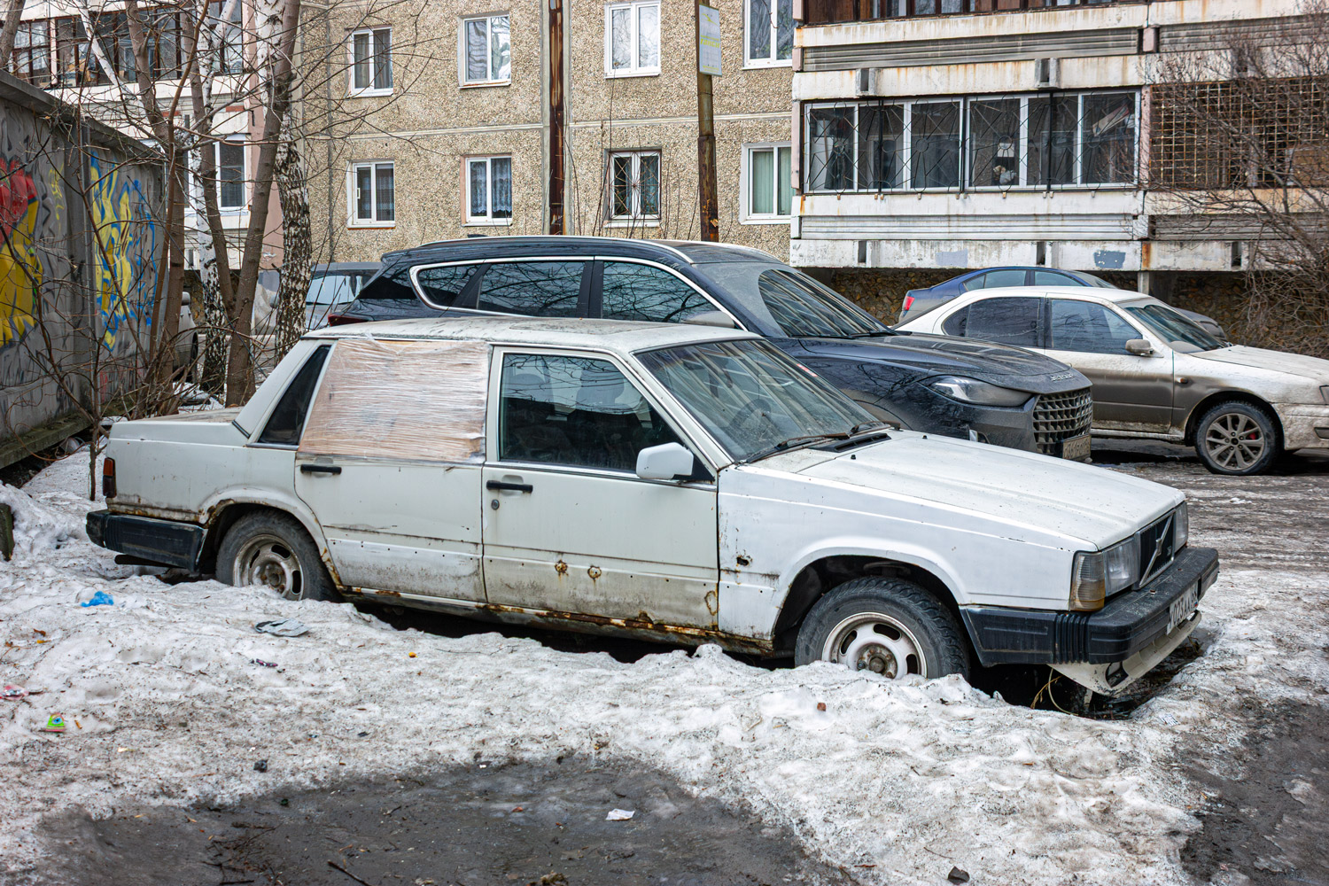 Свердловская область, № У 023 АА 66 — Volvo 740 '84-92