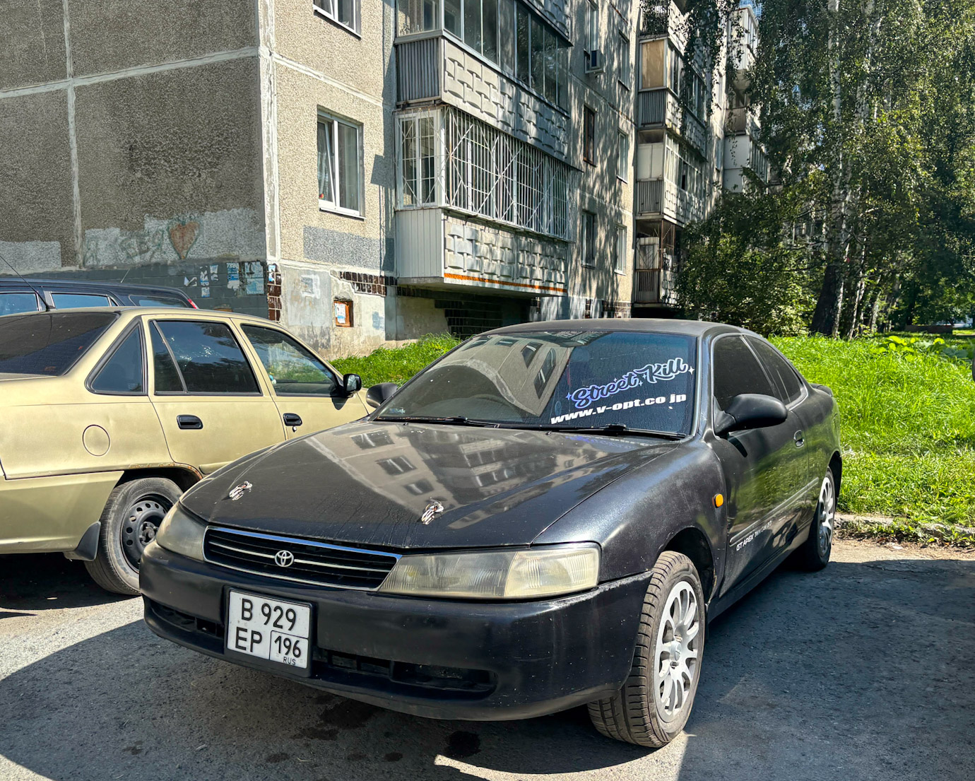 Свердловская область, № В 929 ЕР 196 — Toyota Sprinter Trueno (AE100) '91-95