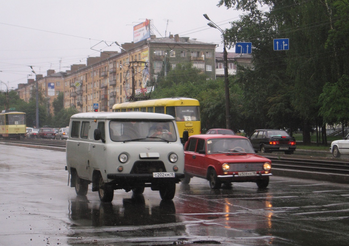 Удмуртия, № С 202 КМ 18 — УАЗ-3962 '85-03; Удмуртия — Разные фотографии