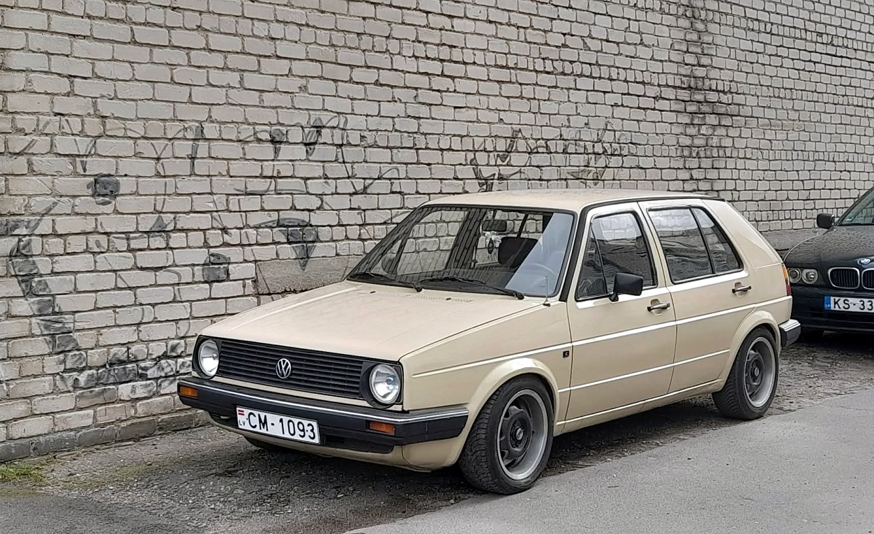 Латвия, № CM-1093 — Volkswagen Golf (Typ 19) '83-92