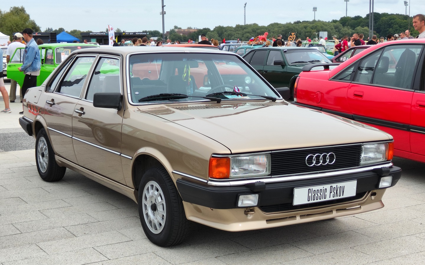 Псковская область, № С 581 НУ 60 — Audi 80 (B2) '78-86; Новгородская область — Фестиваль "Авто Ретро Вече 2026"