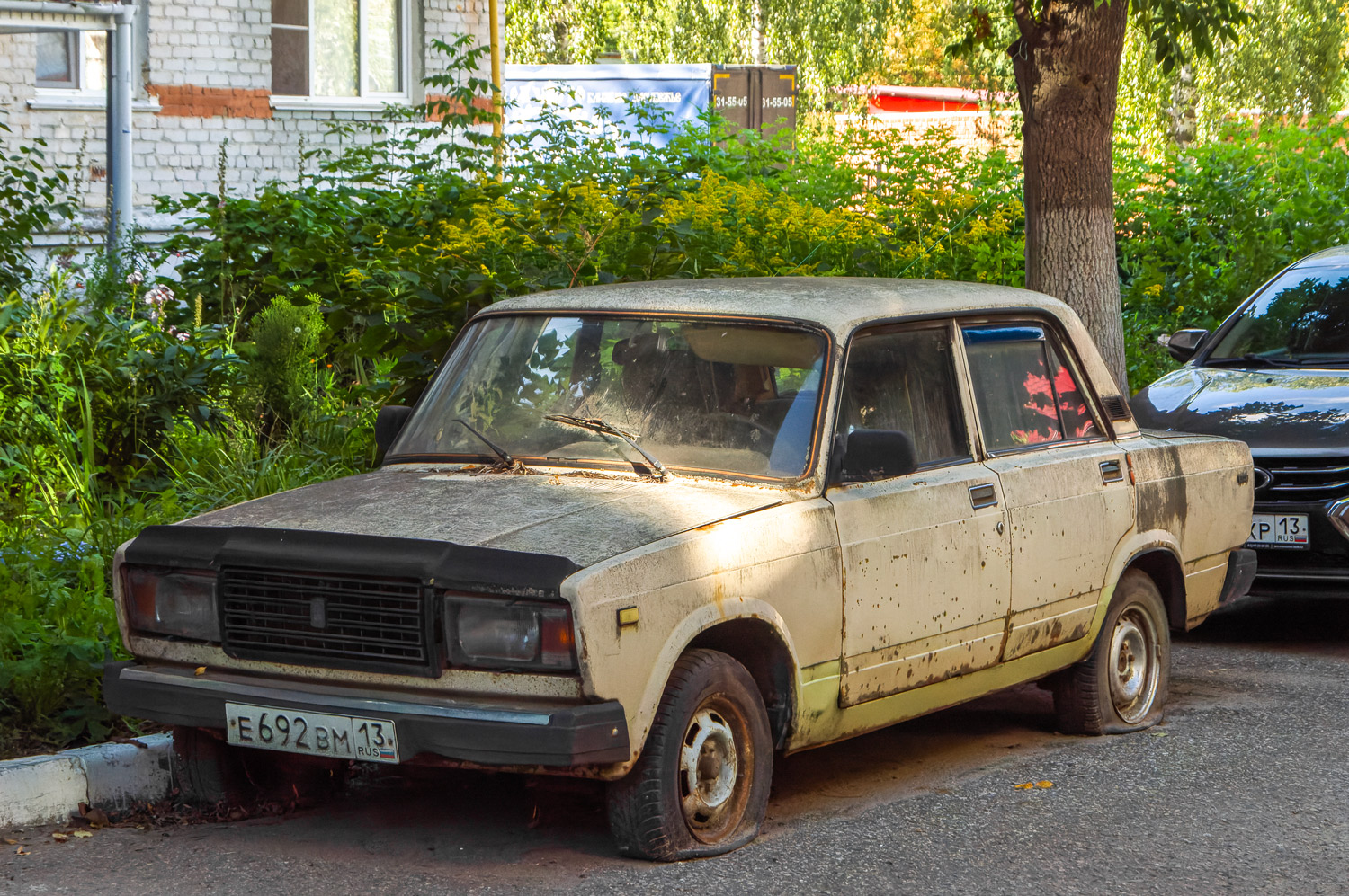 Мордовия, № Е 692 ВМ 13 — ВАЗ-2107 Жигули '82-91