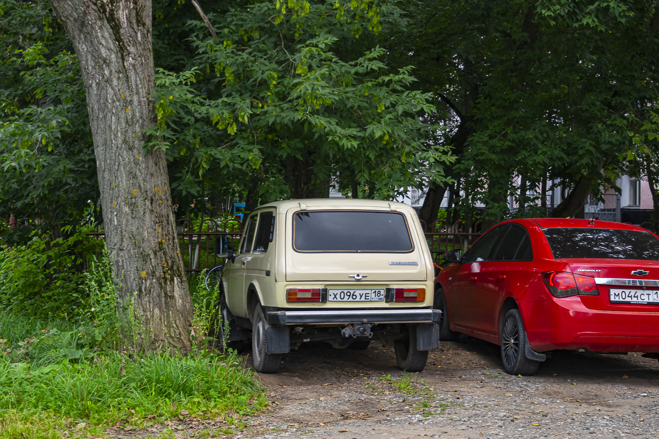 Удмуртия, № Х 096 УЕ 18 — ВАЗ-2121 Нива '77-94