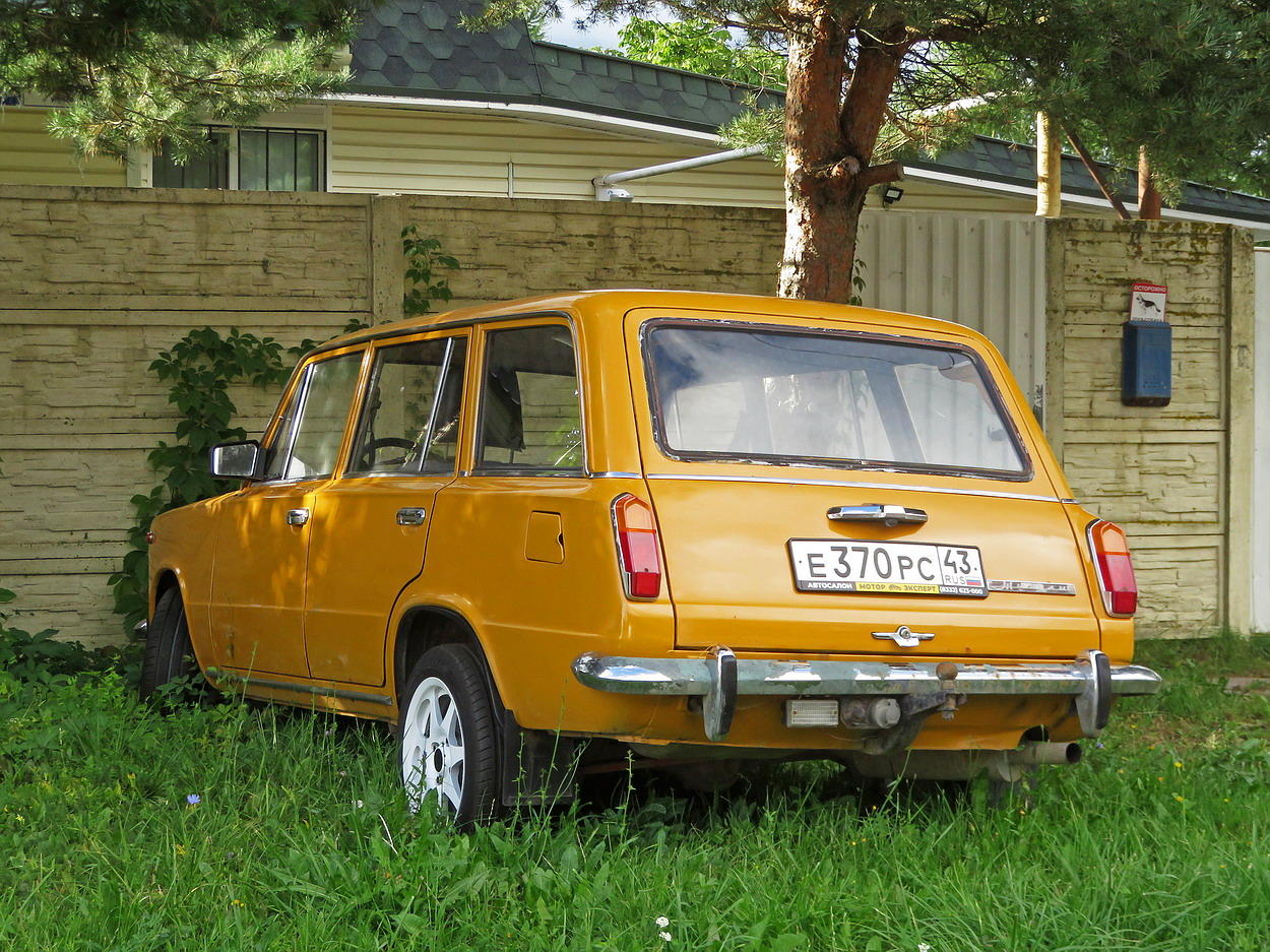 Кировская область, № Е 370 РС 43 — ВАЗ-2102 Жигули '71-86